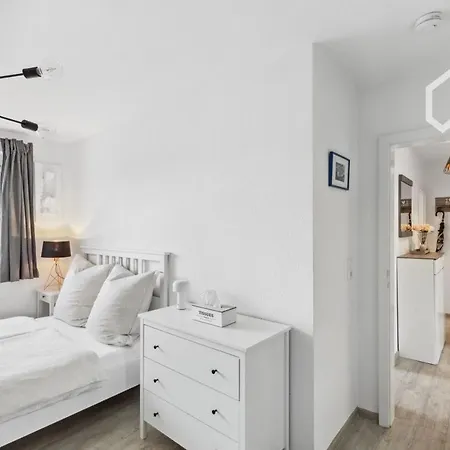 Close To Vf Tower - 53 Sqm - Fair - Kitchen Düsseldorf